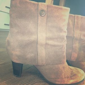 BCBG taupe booties